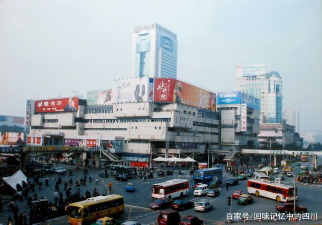 成都人民商場 百貨零售的璀璨明珠